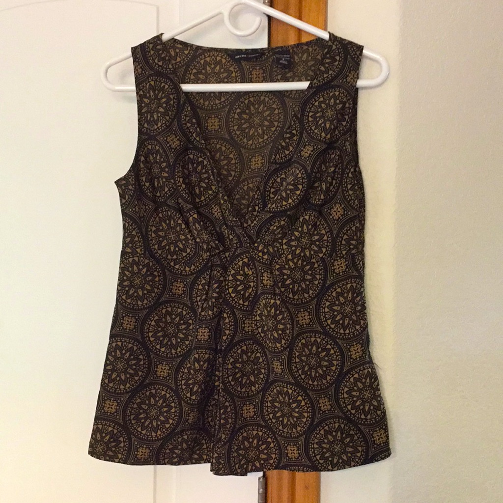 Patterned Brown Blouse